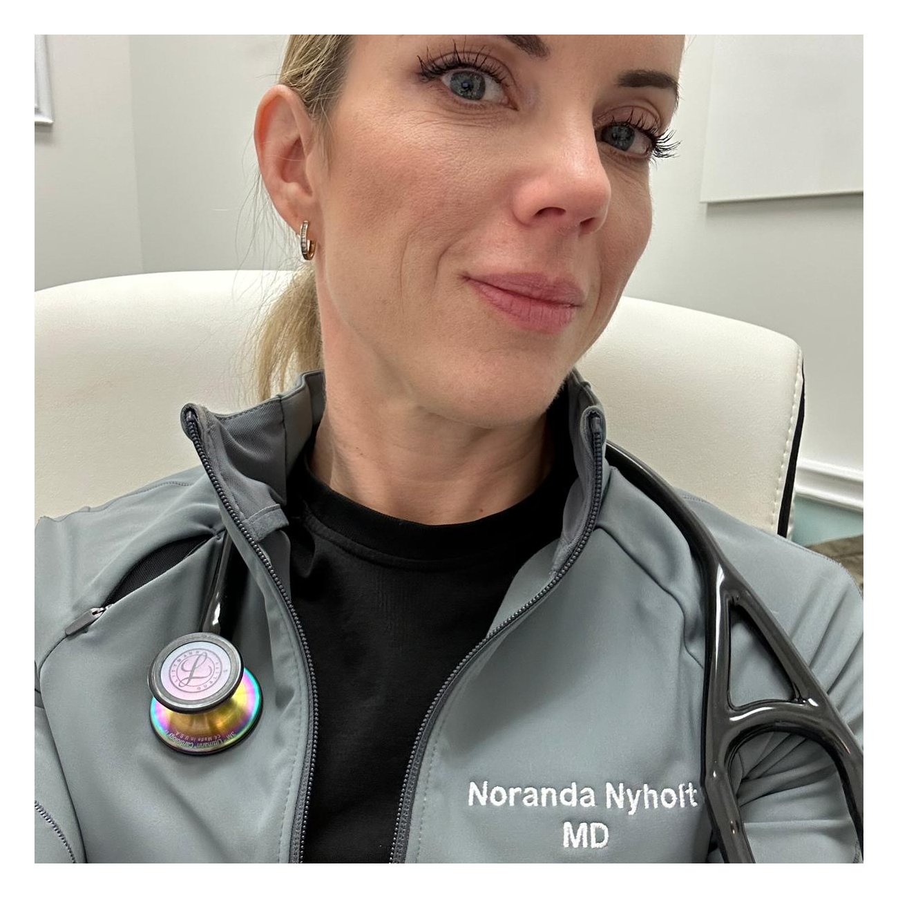 Dr. Noranda Nyholt